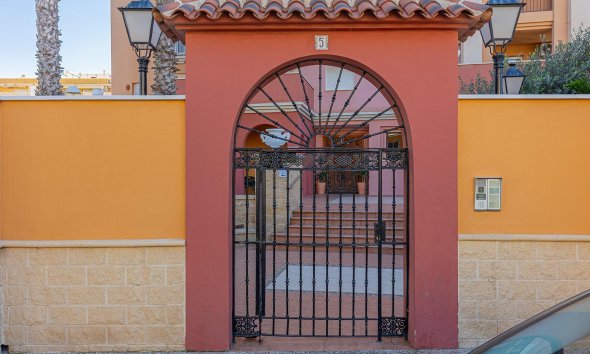 Resale - Apartment - Torrevieja - Playa de los locos