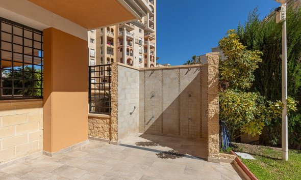 Resale - Apartment - Torrevieja - Playa de los locos