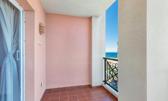 Resale - Apartment - Torrevieja - Playa de los locos