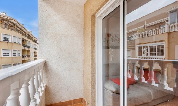 Resale - Apartment - Torrevieja - Centro - Muelle Pesquero