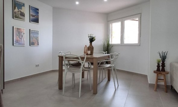 Resale - Apartment - Torrevieja - Playa Acequion