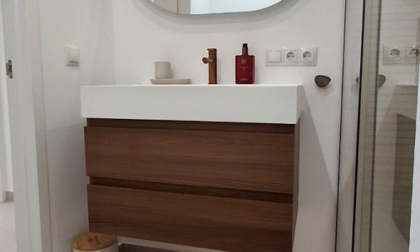 Resale - Apartment - Torrevieja - Playa Acequion