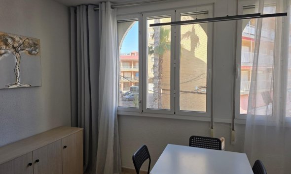 Resale - Apartment - Torrevieja - La Mata pueblo
