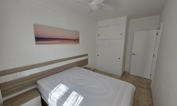 Resale - Apartment - Torrevieja - La Mata pueblo