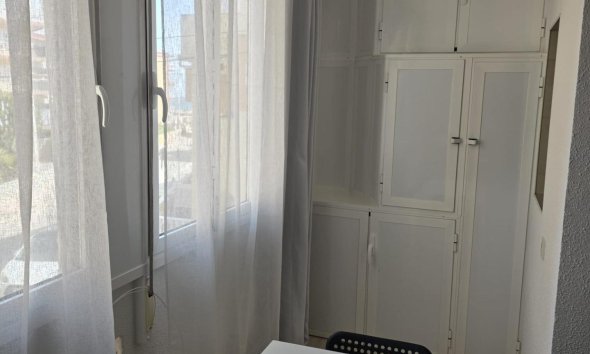 Resale - Apartment - Torrevieja - La Mata pueblo