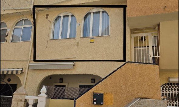 Resale - Apartment - Torrevieja - La Mata pueblo