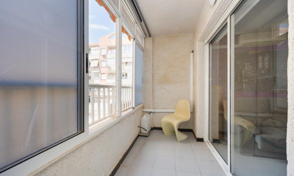 Resale - Apartment - Torrevieja - Playa de Los Locos-Curva del Palangre