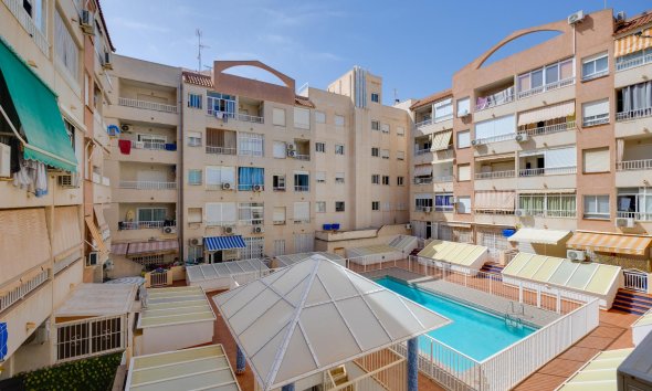 Resale - Apartment - Torrevieja - Playa de Los Locos-Curva del Palangre