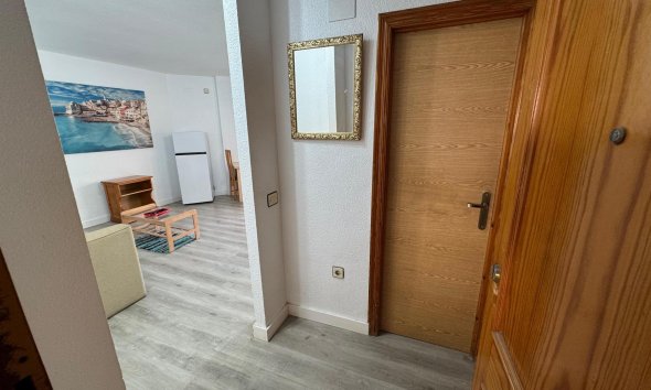 Resale - Apartment - Torrevieja - Playa de Los Locos-Curva del Palangre