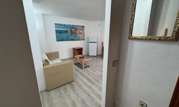 Resale - Apartment - Torrevieja - Playa de Los Locos-Curva del Palangre
