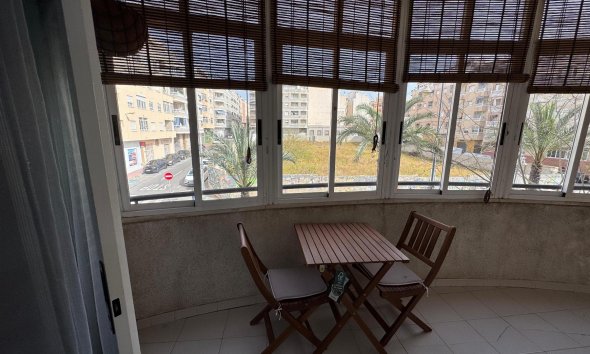 Resale - Apartment - Torrevieja - Playa de Los Locos-Curva del Palangre