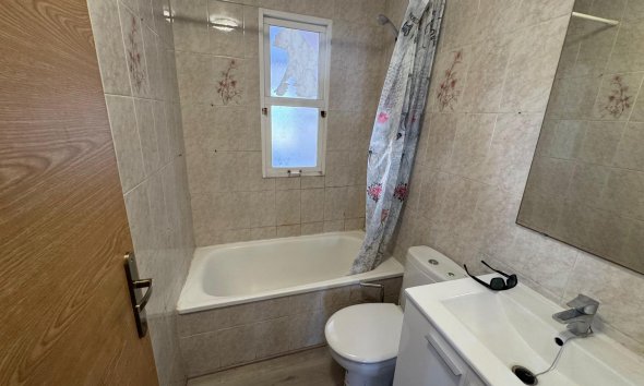 Resale - Apartment - Torrevieja - Playa de Los Locos-Curva del Palangre