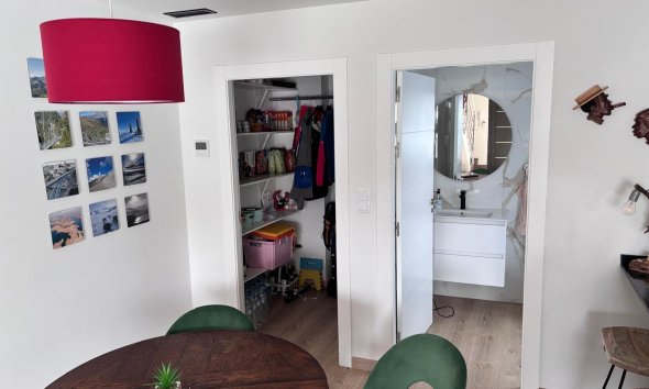 Resale - Villa - Los Montesinos - La Herada