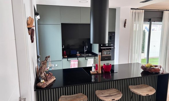 Resale - Villa - Los Montesinos - La Herada