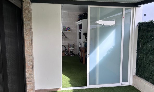 Resale - Villa - Los Montesinos - La Herada