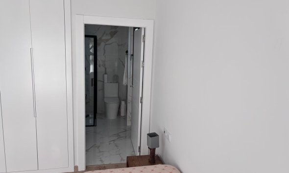 Resale - Villa - Los Montesinos - La Herada