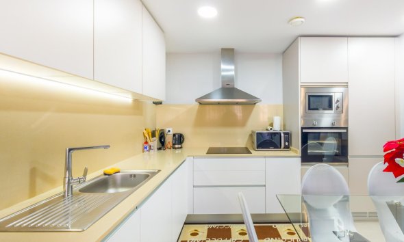 Resale - Apartment - Torrevieja - Estacion de autobuses