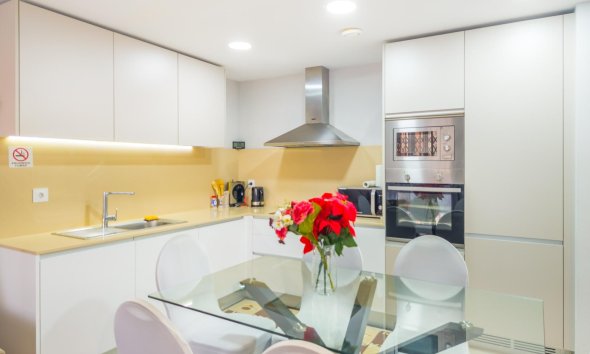 Resale - Apartment - Torrevieja - Estacion de autobuses