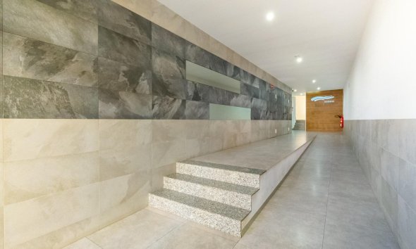 Resale - Apartment - Torrevieja - Estacion de autobuses