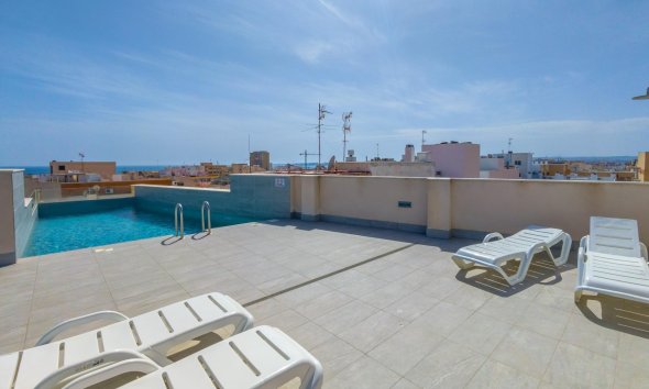 Resale - Apartment - Torrevieja - Estacion de autobuses