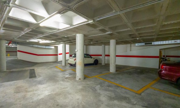 Resale - Apartment - Torrevieja - Estacion de autobuses