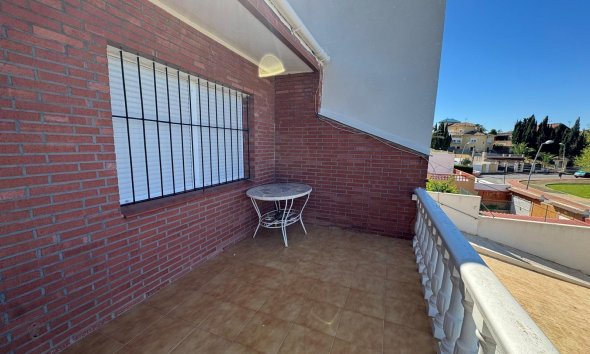 Resale - Villa - Torrevieja - Los balcones