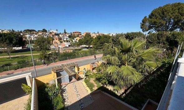 Resale - Villa - Torrevieja - Los balcones