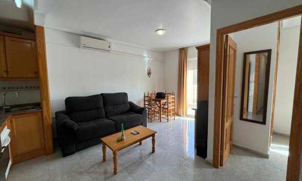 Resale - Apartment - Torrevieja - Cabo cervera