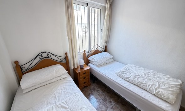 Resale - Apartment - Orihuela Costa - La Zenia