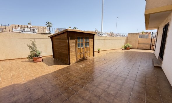 Resale - Apartment - Orihuela Costa - La Zenia