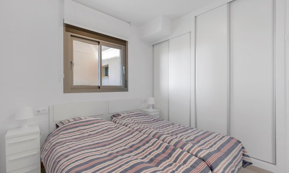 Resale - Apartment - Orihuela Costa - Villamartín