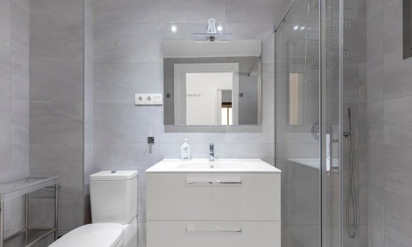 Resale - Apartment - Orihuela Costa - Villamartín