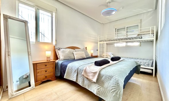 Resale - Apartment - Orihuela Costa - Villamartin