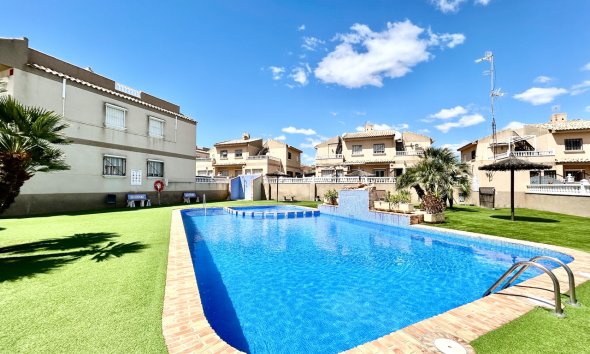 Resale - Apartment - Orihuela Costa - Villamartin