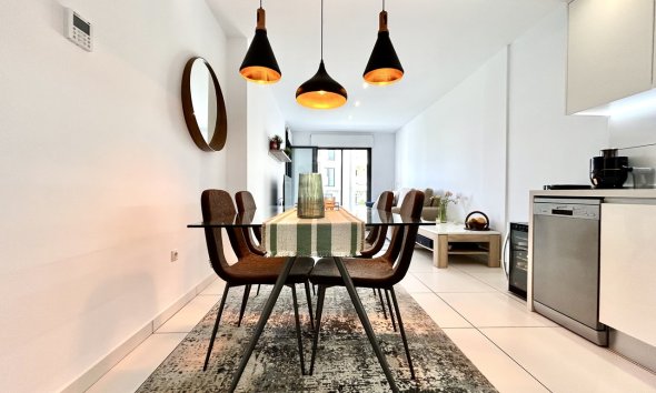 Resale - Apartment - Orihuela Costa - Villamartin