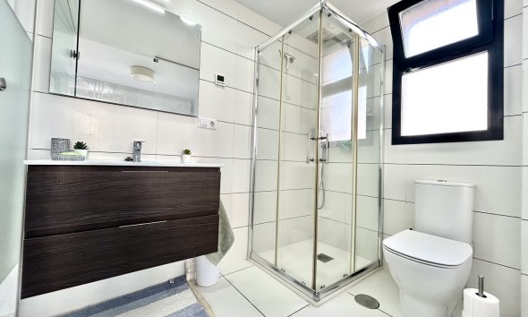 Resale - Apartment - Orihuela Costa - Villamartin