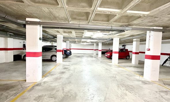 Resale - Apartment - Orihuela Costa - Villamartin