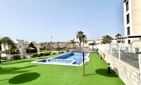 Resale - Apartment - Orihuela Costa - Villamartin