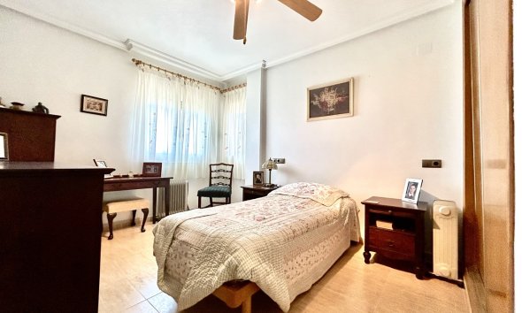 Resale - Apartment - Almoradí