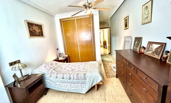 Resale - Apartment - Almoradí