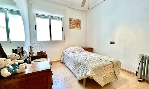 Resale - Apartment - Almoradí