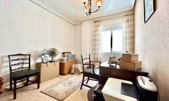 Resale - Apartment - Almoradí