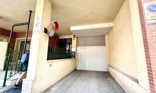Resale - Apartment - Almoradí