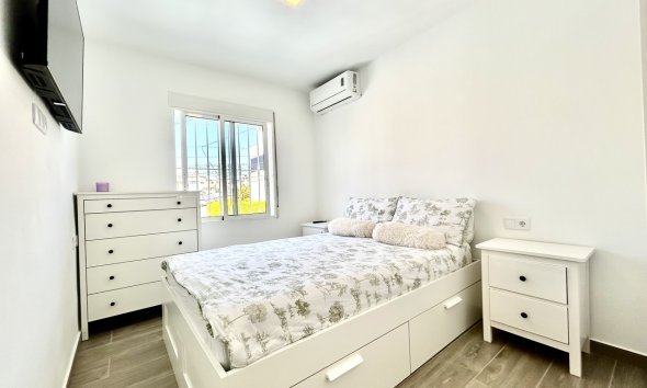 Resale - Villa - Orihuela Costa - Villamartin