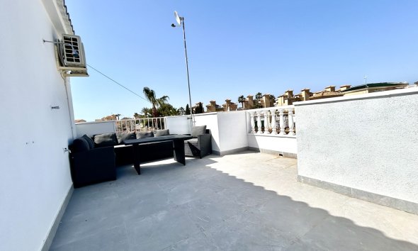 Resale - Villa - Orihuela Costa - Villamartin