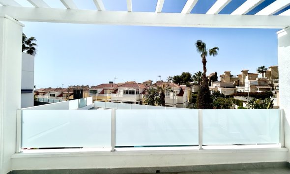 Resale - Villa - Orihuela Costa - Villamartin