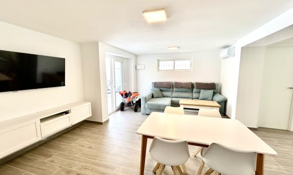 Resale - Villa - Orihuela Costa - Villamartin