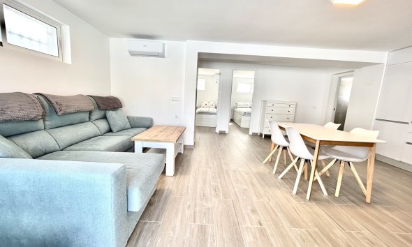 Resale - Villa - Orihuela Costa - Villamartin