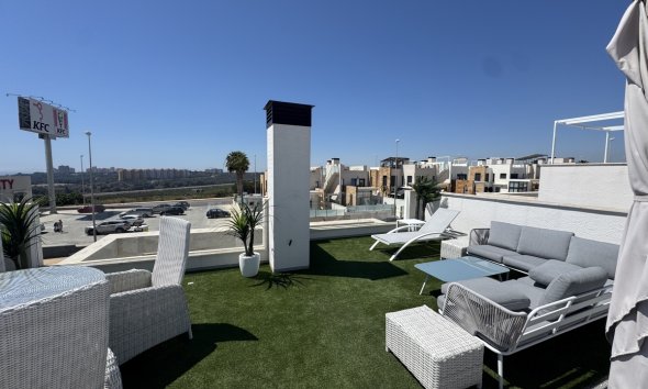 Resale - Villa - Orihuela Costa - Lomas de Cabo Roig