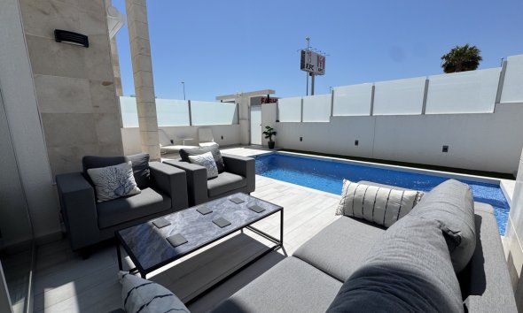 Resale - Villa - Orihuela Costa - Lomas de Cabo Roig